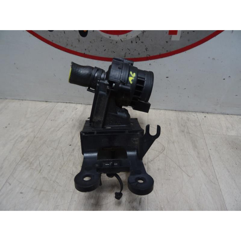 Pompe de circulation d'eau, chauffage auxiliaire AUDI A6 3 AVANT PHASE 1 BREAK d’occasion
