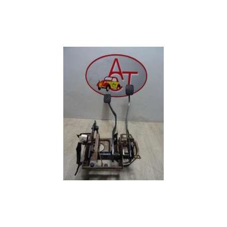 Pedalier SUZUKI SWIFT 3 d’occasion