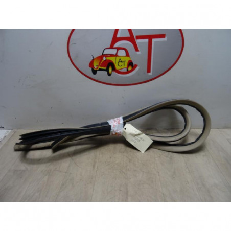 Joint de porte arriere droite TOYOTA AVENSIS 2 PHASE 1 BREAK d’occasion