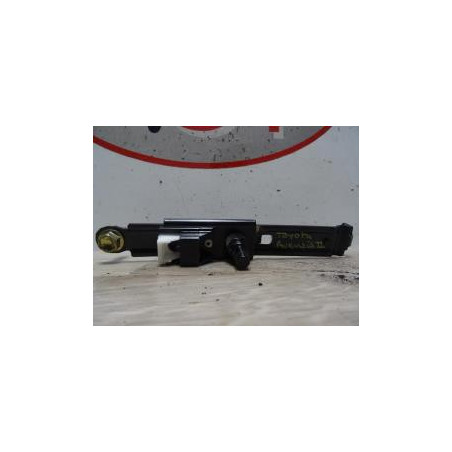 Reglage hauteur ceinture TOYOTA AVENSIS 2 PHASE 1 BREAK d’occasion