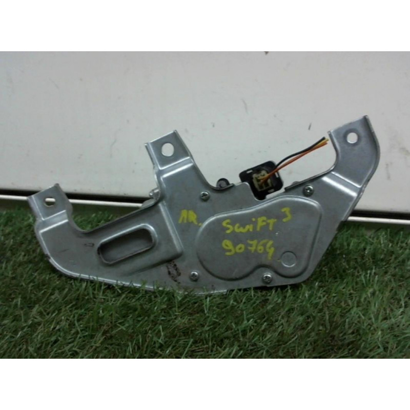 Mot. essuie glace arriere SUZUKI SWIFT III d’occasion
