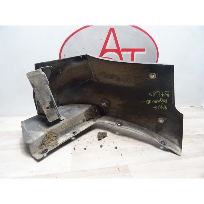 Crosse avant gauche MITSUBISHI PAJERO 3 PHASE 1 d’occasion