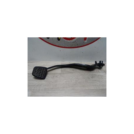 Pedalier de frein TOYOTA AVENSIS 2 PHASE 1 BREAK d’occasion