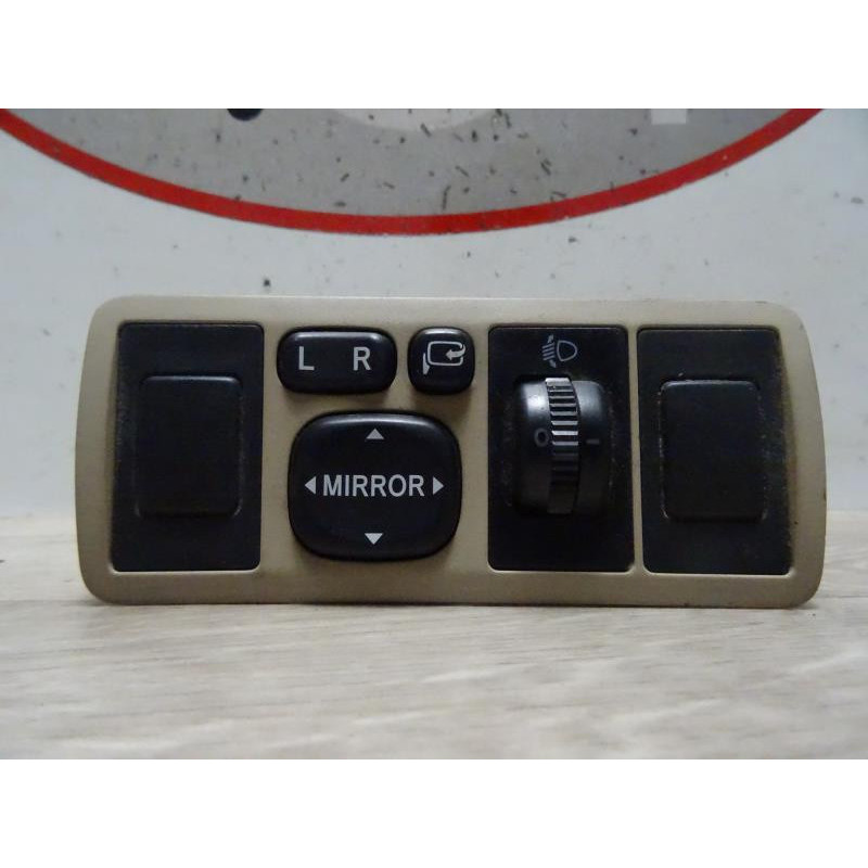 Commande retroviseurs TOYOTA AVENSIS 2 PHASE 1 BREAK d’occasion
