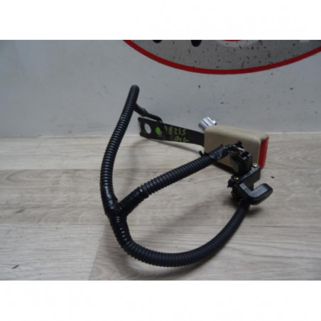 Attache ceinture avant gauche TOYOTA AVENSIS 2 PHASE 1 BREAK d’occasion
