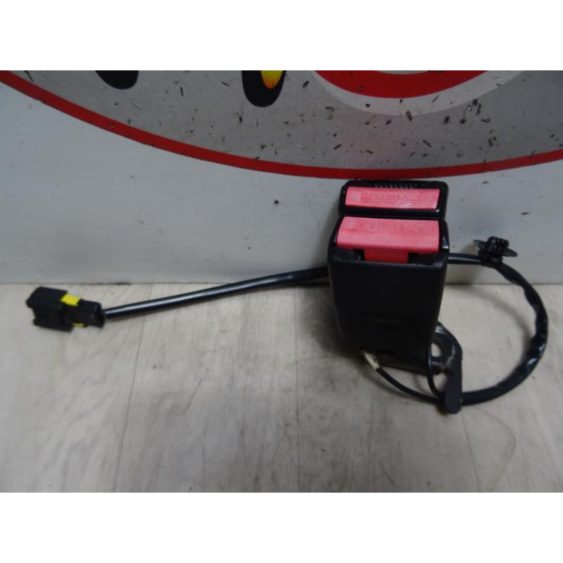 Attache ceinture arriere droit PEUGEOT 207 PHASE 1 d’occasion