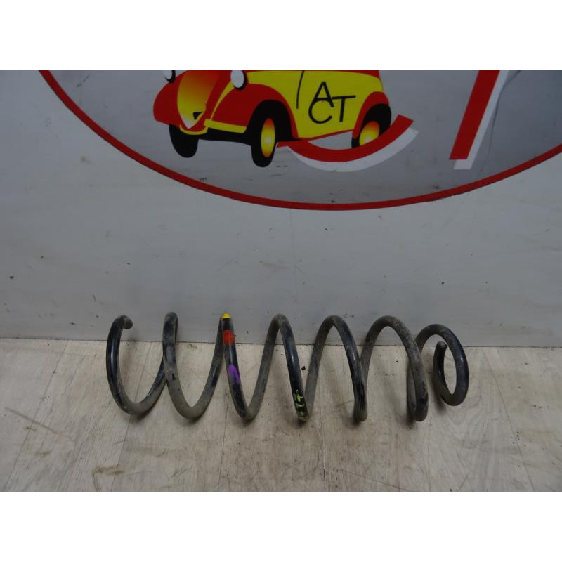 Ressort de suspension arriere gauche RENAULT MEGANE 4 PHASE 1 d’occasion