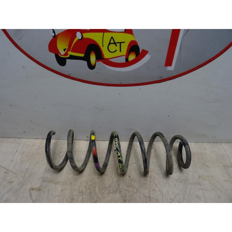 Ressort de suspension arriere droit RENAULT MEGANE 4 PHASE 1 d’occasion
