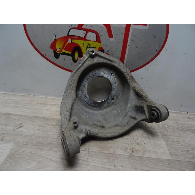 Triangle superieur avant gauche PEUGEOT 407 PHASE 1 BREAK d’occasion