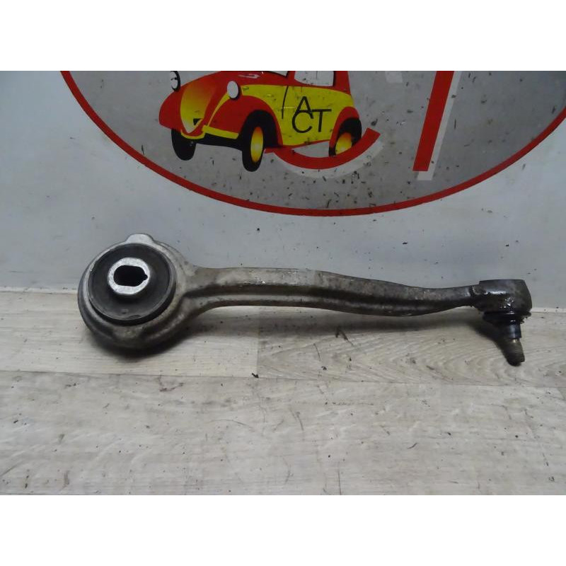 Bras de suspension superieur avant droit MERCEDES CLASSE CLC 203 COUPE d’occasion