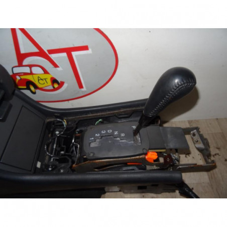 Console central (interieur plastique) CADILLAC SEVILLE 1 d’occasion
