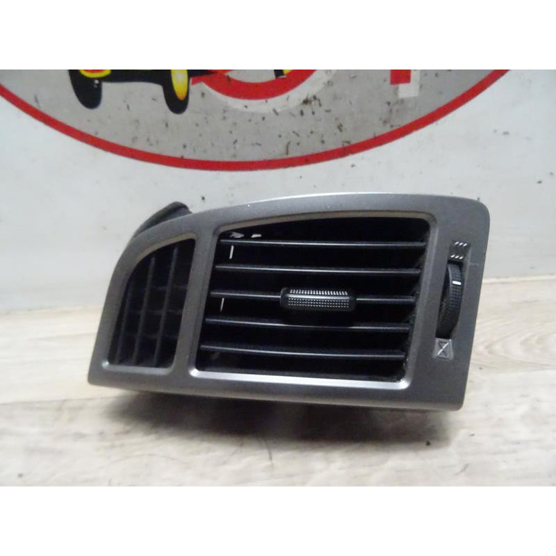 Aerateur tableau de bord avant gauche HYUNDAI I 20 1 PHASE 2 d’occasion