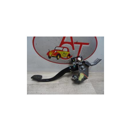 Pedalier d'embrayage HYUNDAI I 20 1 PHASE 2 d’occasion