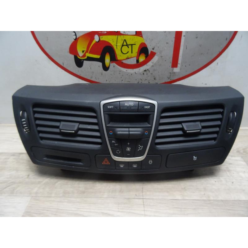 Aerateur tableau de bord central RENAULT LAGUNA 3 PHASE 2 d’occasion