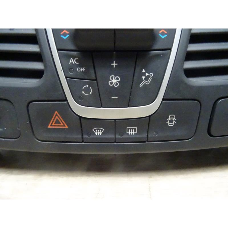 Aerateur tableau de bord central RENAULT LAGUNA 3 PHASE 2 d’occasion