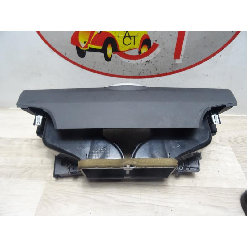 Aerateur tableau de bord central RENAULT LAGUNA 3 PHASE 2 d’occasion