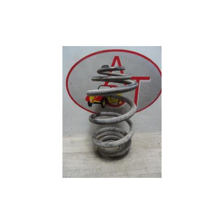 Ressort de suspension arriere droit RENAULT TRAFIC 2 PHASE 1 d’occasion