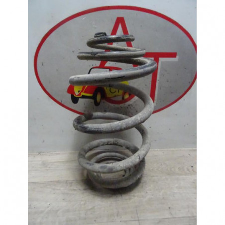 Ressort de suspension arriere droit RENAULT TRAFIC 2 PHASE 1 d’occasion