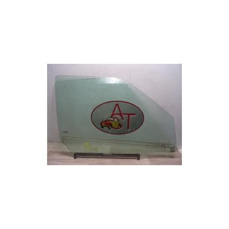 vitre avant droit  SUZUKI SWIFT 3 d’occasion