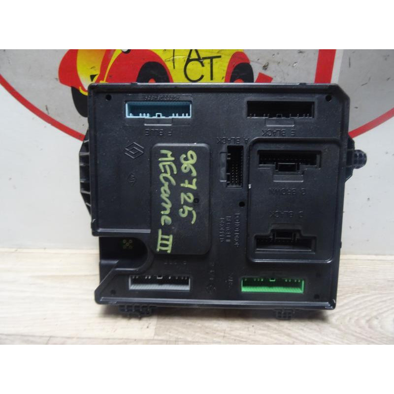 Boitier servitude moteur (BSM) RENAULT MEGANE 3 PHASE 2 d’occasion