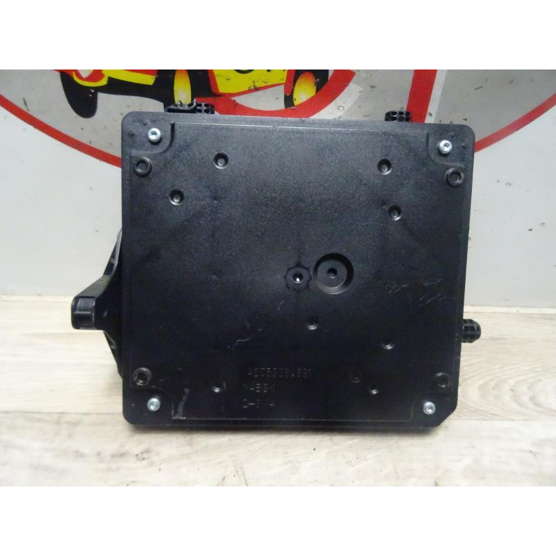 Boitier servitude moteur (BSM) RENAULT MEGANE 3 PHASE 2 d’occasion