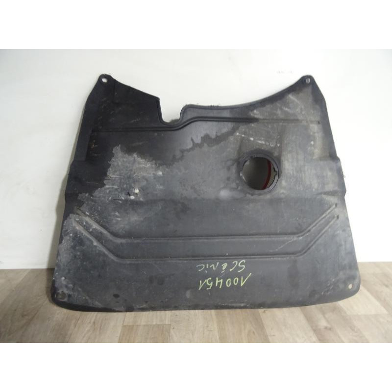 Cache sous moteur RENAULT  d’occasion
