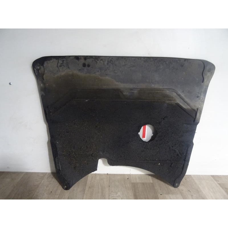 Cache sous moteur RENAULT  d’occasion