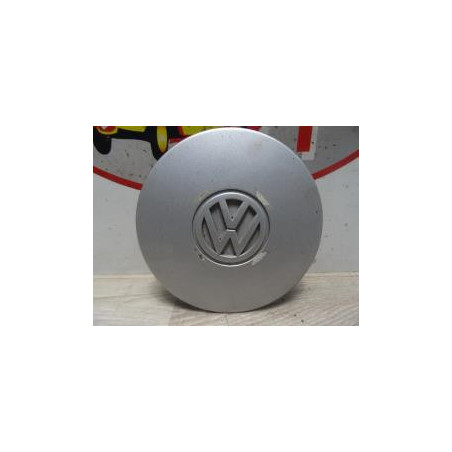 Enjoliveur VOLKSWAGEN POLO 3 PHASE 1 d’occasion