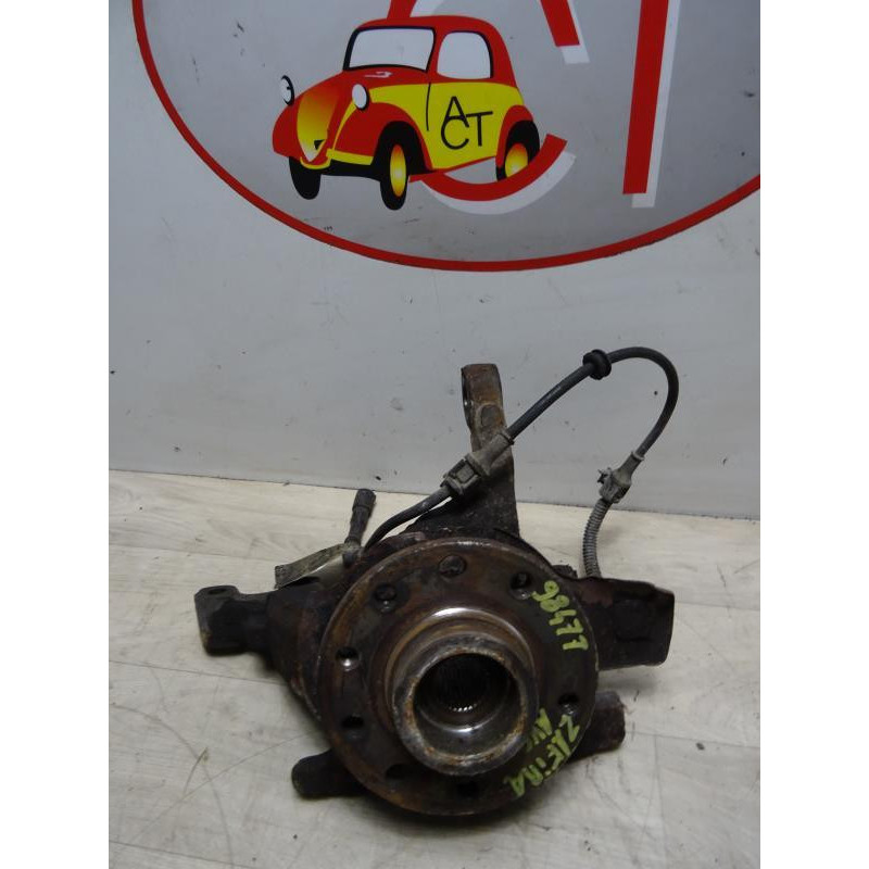 Fusee avant gauche OPEL ZAFIRA A PHASE 1 d’occasion