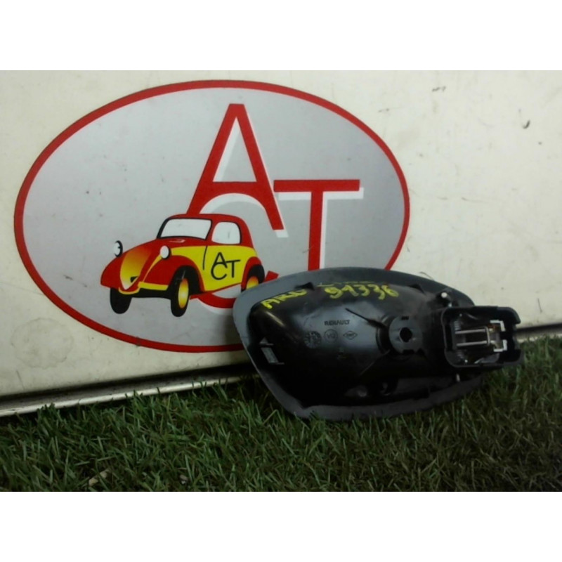 Poignee interieur arriere gauche RENAULT CLIO IV d’occasion