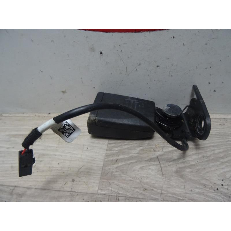 Attache ceinture arriere droit PORSCHE MACAN PHASE 1 d’occasion