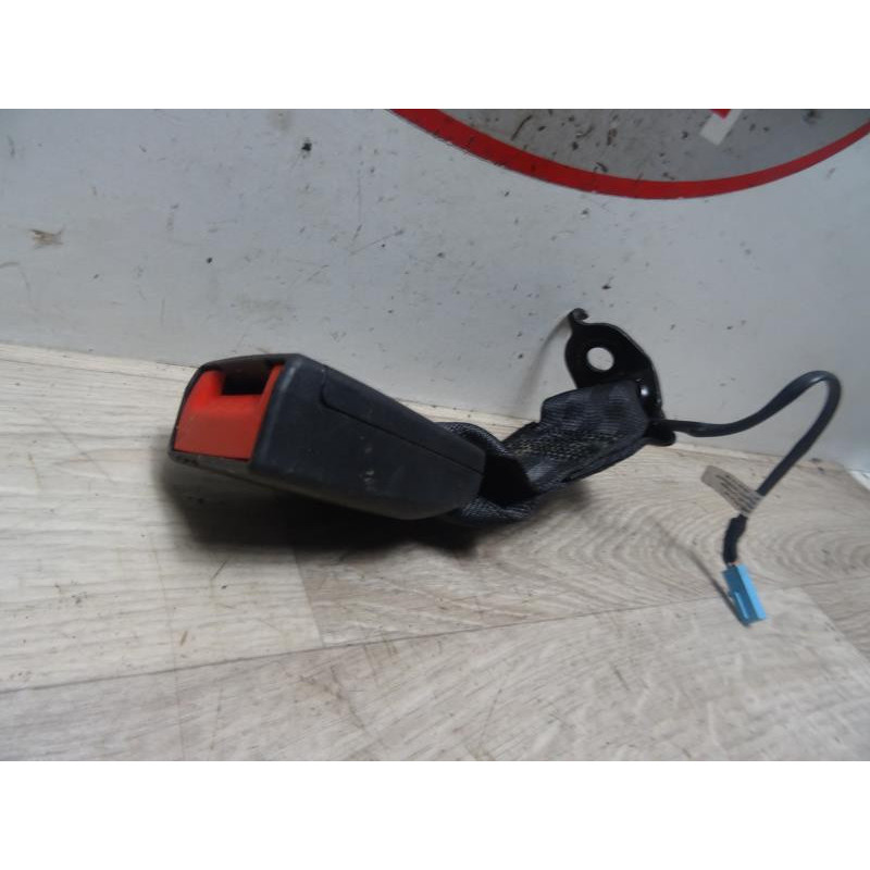 Attache ceinture arriere centrale PORSCHE MACAN PHASE 1 d’occasion