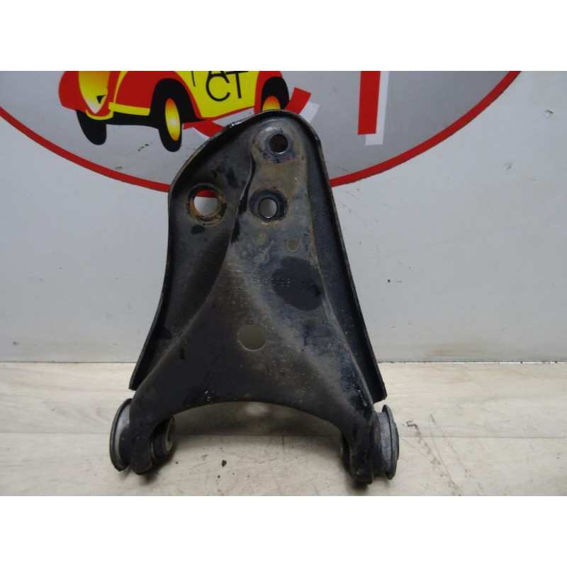 Triangle inferieur avant droit RENAULT TWINGO 2 PHASE 2 d’occasion