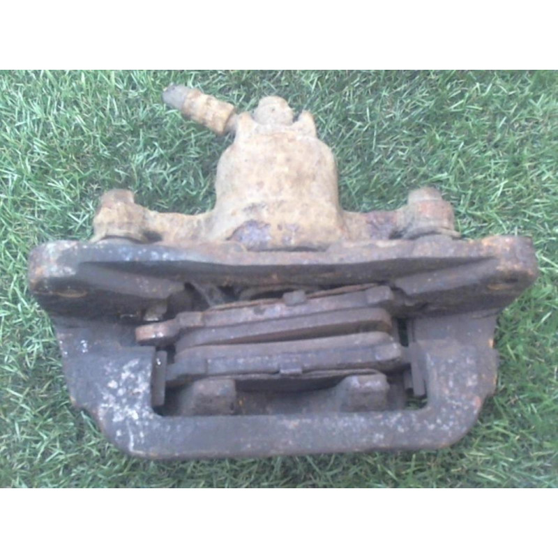 Etrier arriere droit (freinage) SUBARU FORESTER II PHASE 1 d’occasion