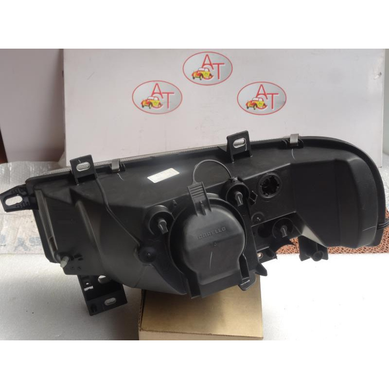 Optique avant principal droit (feux)(phare) RENAULT  d’occasion