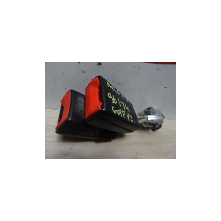 Attache ceinture arriere gauche VOLKSWAGEN GOLF 6 d’occasion