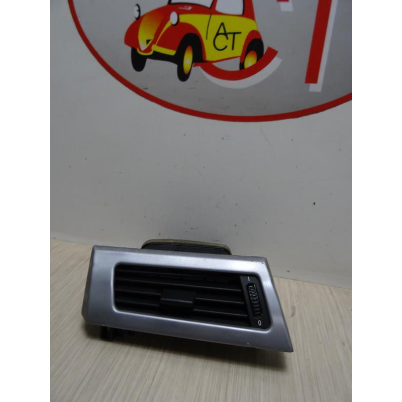 Aerateur tableau de bord avant gauche BMW SERIE 5 E60 PHASE 2 d’occasion