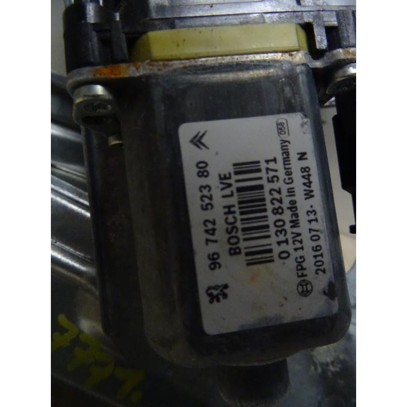 Leve vitre electrique avant droit PEUGEOT 208 1 PHASE 2 d’occasion