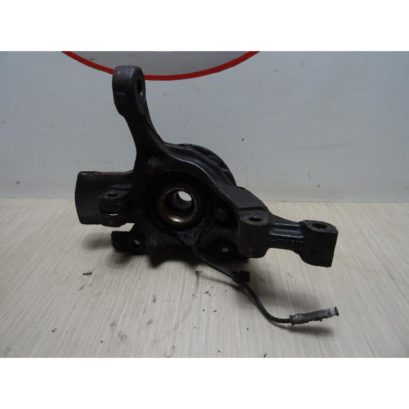 Fusee avant gauche OPEL ASTRA H PHASE 2 BREAK d’occasion