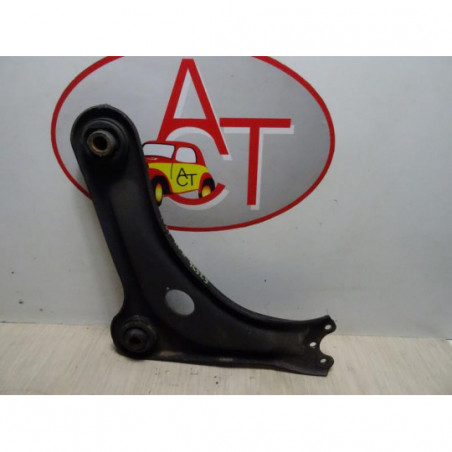Triangle avant droit PEUGEOT 1007 d’occasion