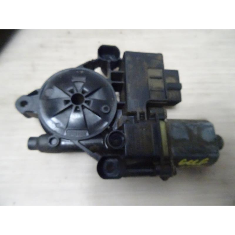 Moteur leve vitre arriere gauche VOLKSWAGEN GOLF 7 PHASE 1 d’occasion