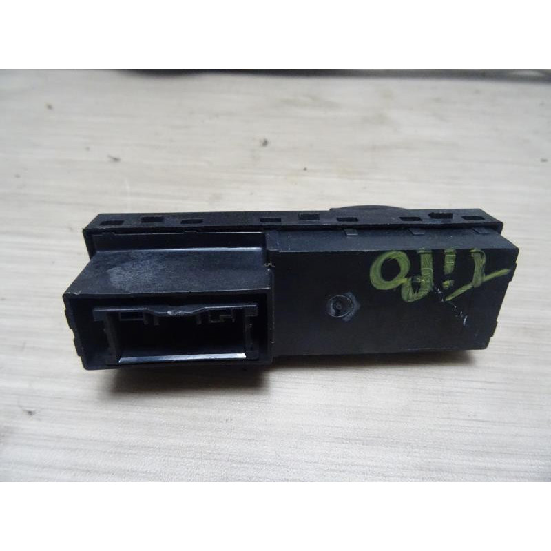Interrupteur de leve vitre arriere droit FIAT TIPO 2 d’occasion