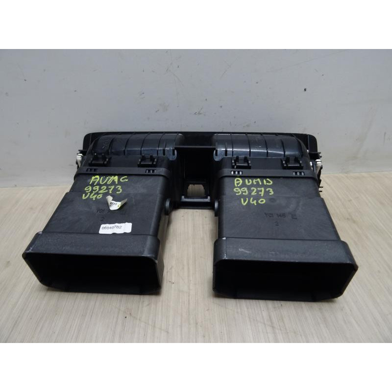 Aerateur tableau de bord VOLVO S 40 2 PHASE 1 d’occasion