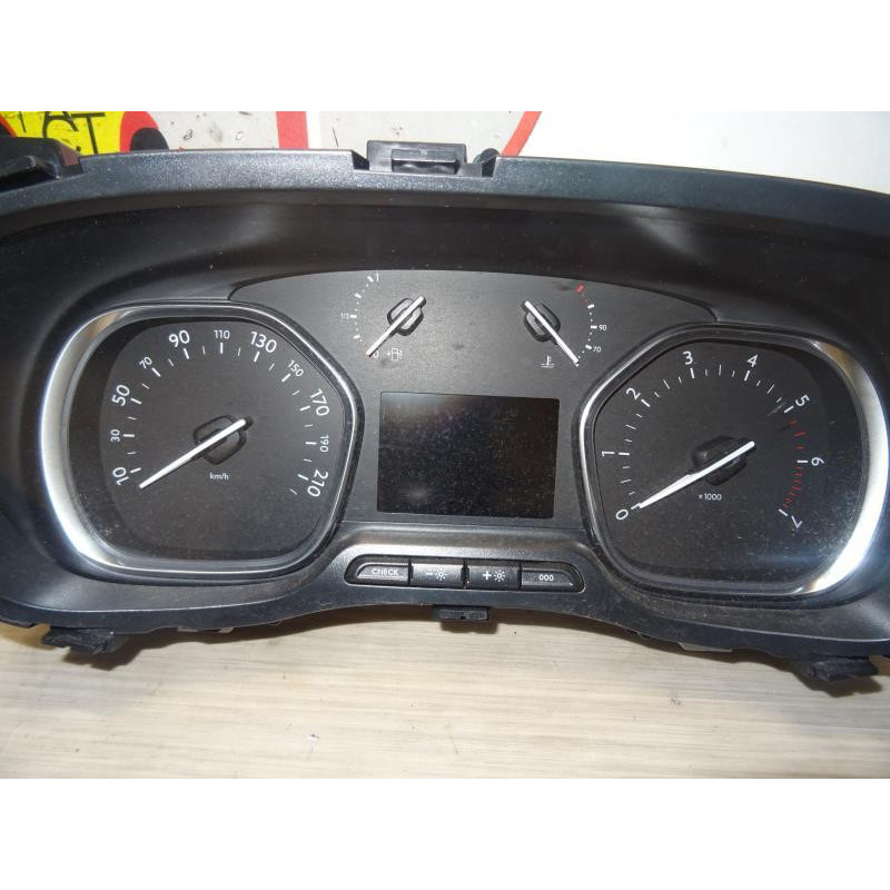 Compteur CITROEN JUMPY 3 XS d’occasion