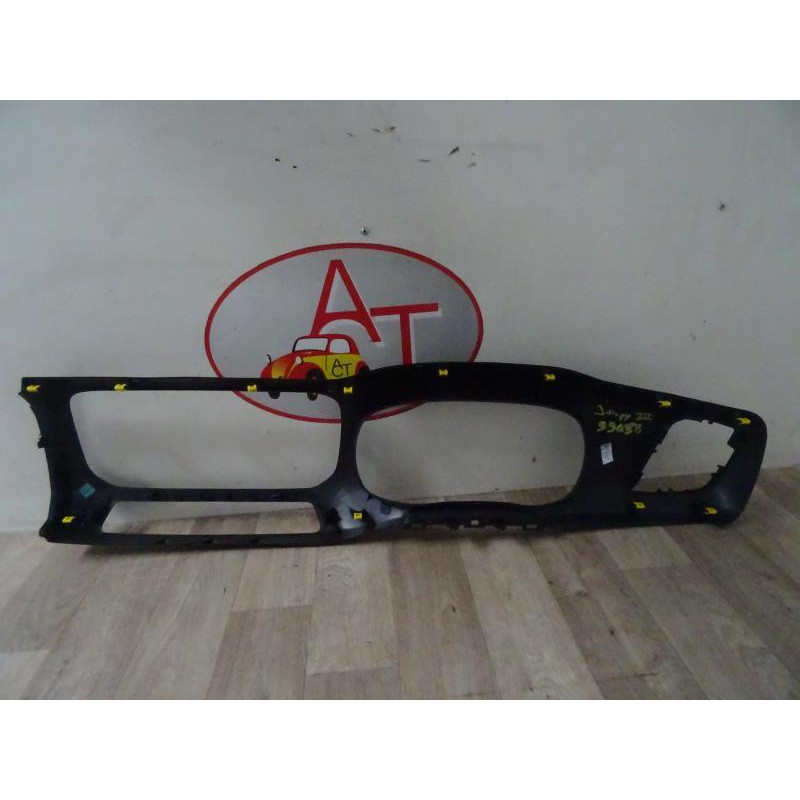 Casquette tableau de bord CITROEN JUMPY 3 XS d’occasion
