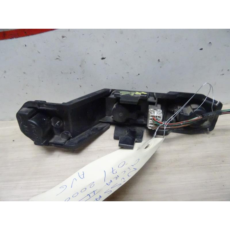 Platine feu arriere gauche NISSAN MICRA 2 PHASE 3 d’occasion