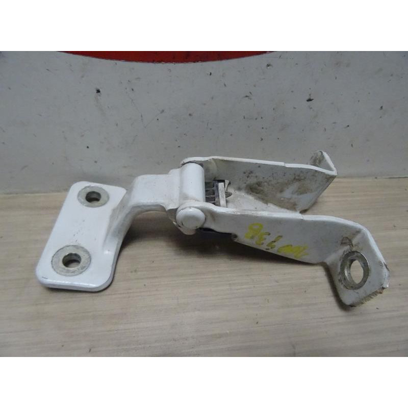 Charniere de porte de coffre droit RENAULT KANGOO 2 PHASE 1 d’occasion