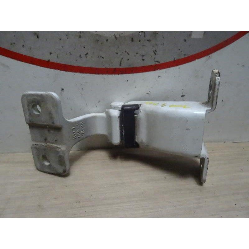 Charniere de porte de coffre droit RENAULT KANGOO 2 PHASE 1 d’occasion