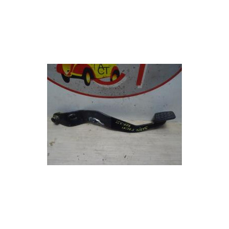 Pedalier de frein TOYOTA YARIS 2 PHASE 1 d’occasion