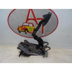 Pedalier d'embrayage FORD FIESTA 6 PHASE 1 d’occasion